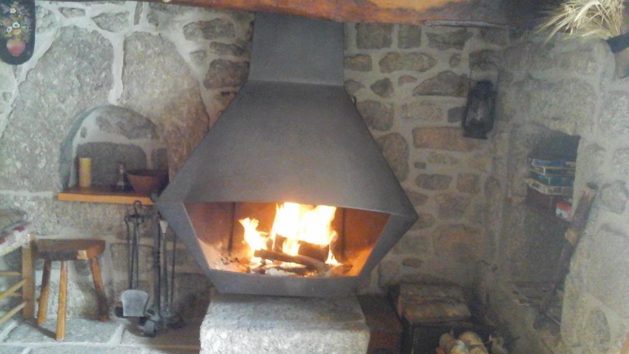Gite Les Ducs Mialanes Exterior foto