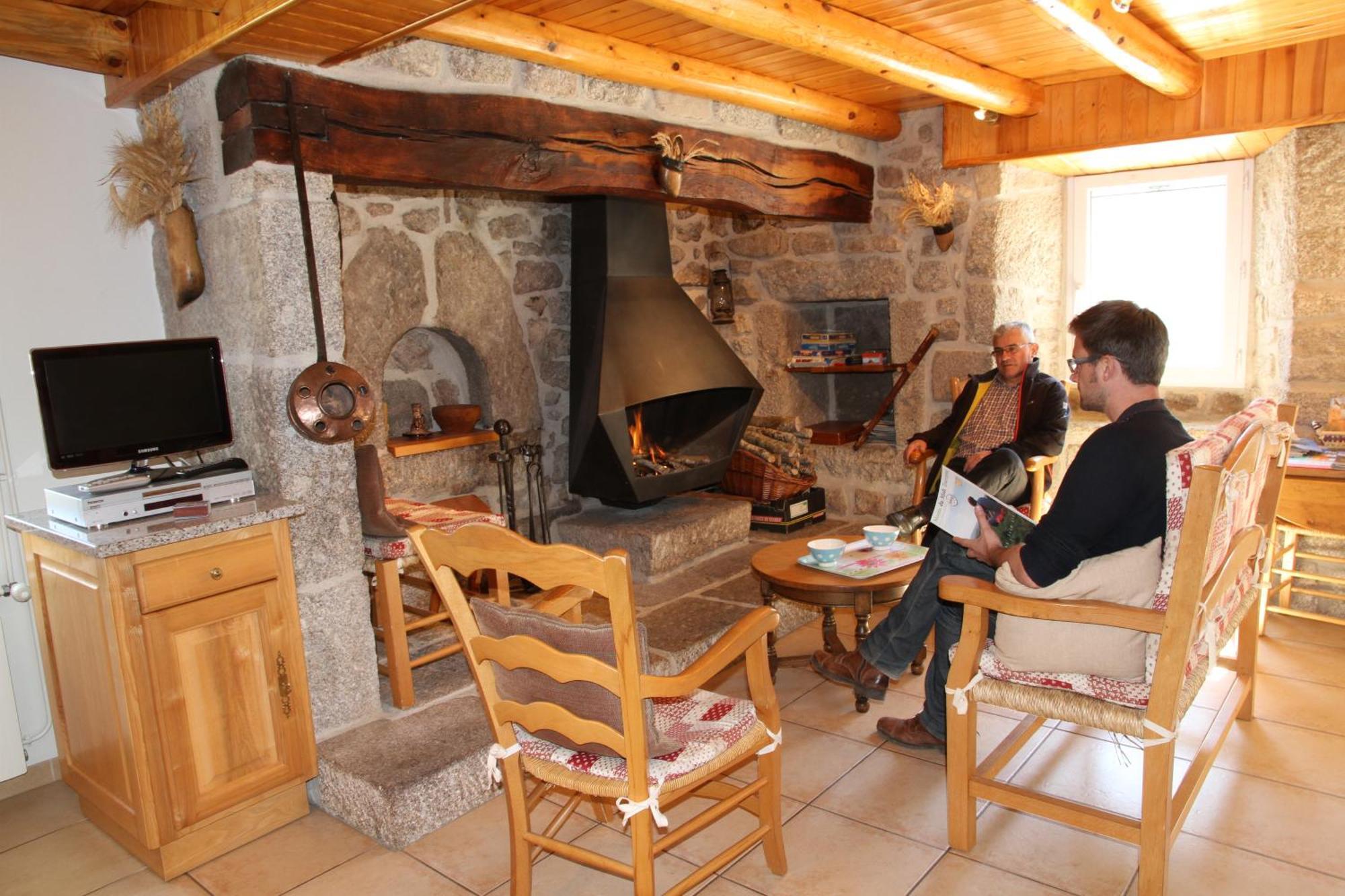 Gite Les Ducs Mialanes Exterior foto